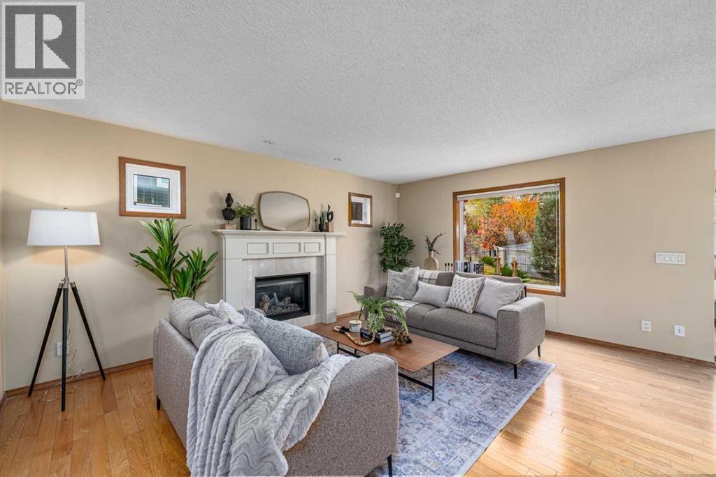 202 Panorama Hills Close NW, Calgary, Alberta  T2K 5J3 - Photo 7 - A2351427