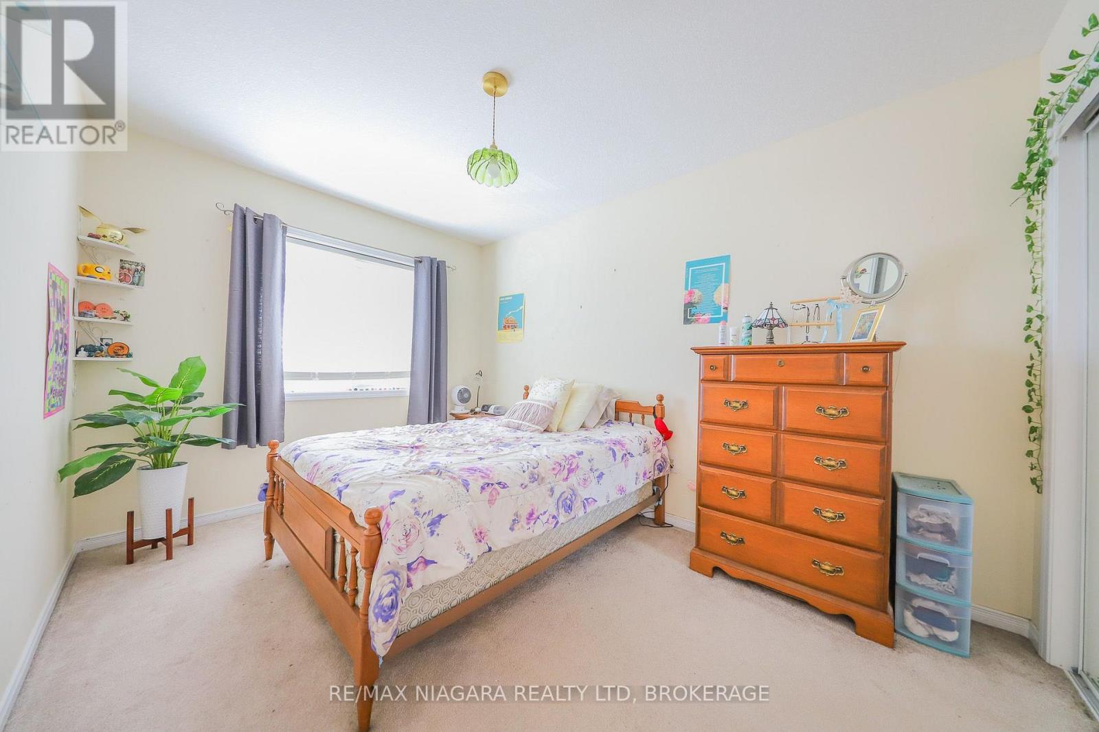 8532 Nightshade Street, Niagara Falls, Ontario  L2H 2Y6 - Photo 9 - X14106116
