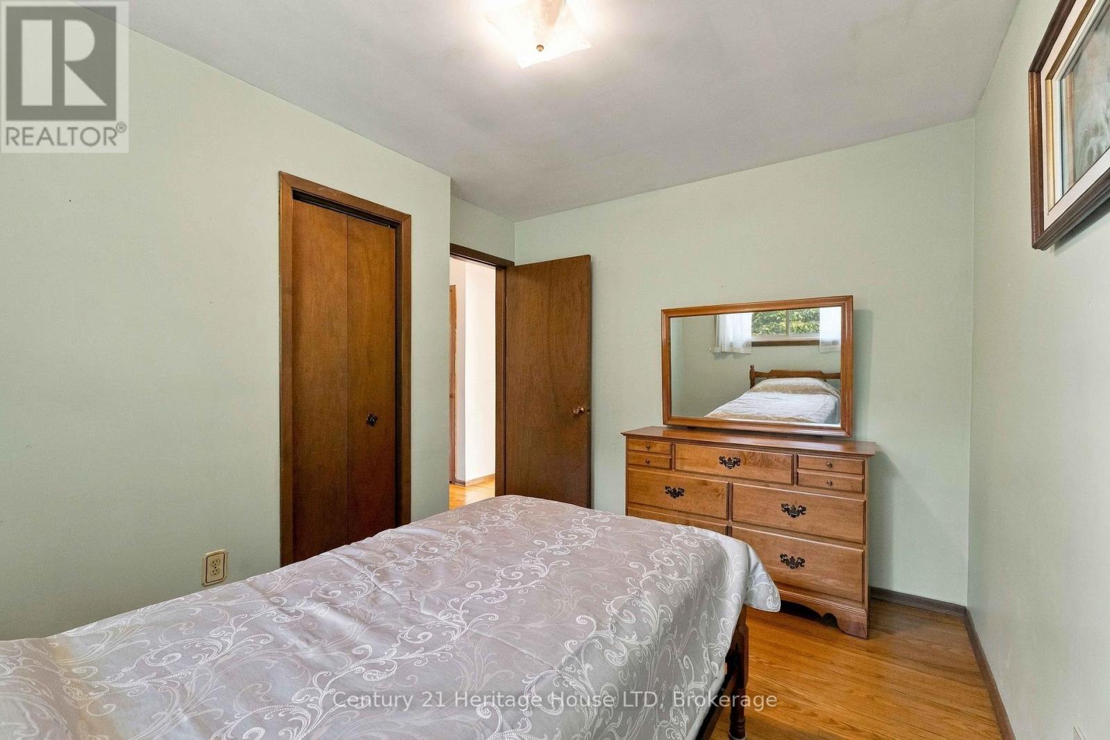 4227 Pettit Avenue, Niagara Falls, Ontario  L2E 6K6 - Photo 19 - X14106188