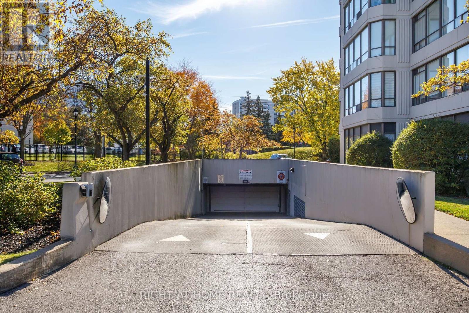 1208 - 1101 Steeles Avenue W, Toronto (Westminster-Branson), Ontario  M2R 3W5 - Photo 31 - C14106086