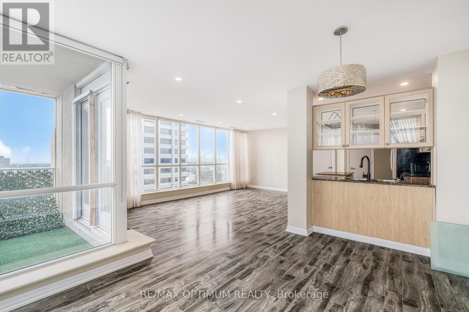 Uph211 - 797 Don Mills Road, Toronto (Flemingdon Park), Ontario  M3C 1V1 - Photo 14 - C14106122