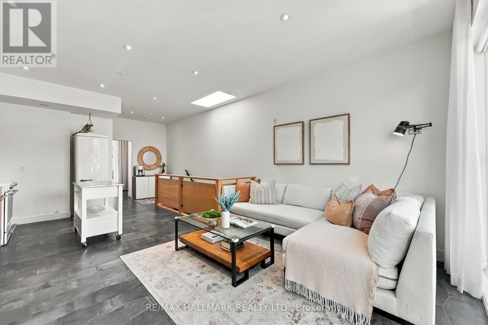 3 - 48 Boston Avenue, Toronto (South Riverdale), Ontario  M4M 2T9 - Photo 11 - E14106210