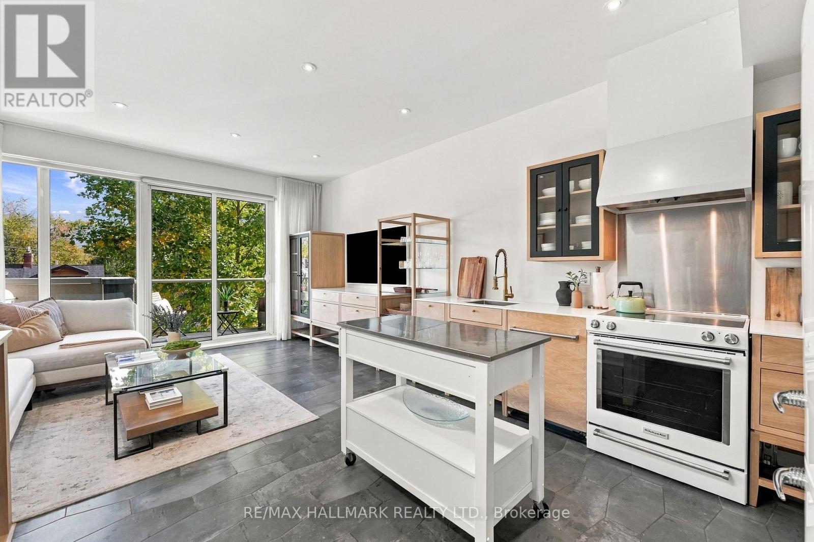 3 - 48 Boston Avenue, Toronto (South Riverdale), Ontario  M4M 2T9 - Photo 3 - E14106210