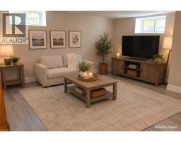 1 MELROSE Avenue, Grimsby, Ontario