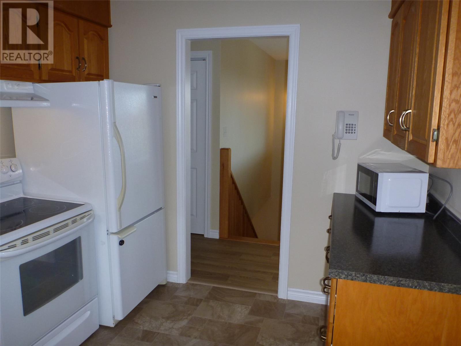 11 Gillbert Avenue, Clarenville — photo 31