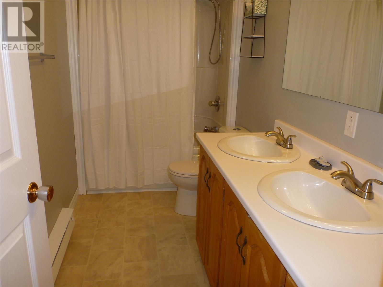 11 Gillbert Avenue, Clarenville — photo 35
