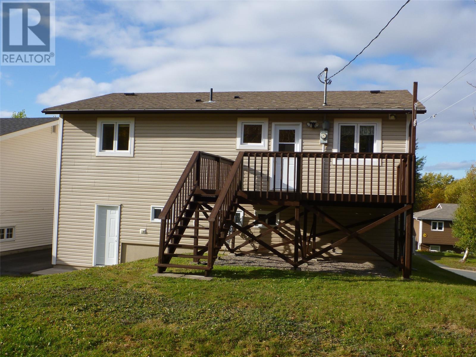 11 Gillbert Avenue, Clarenville — photo 5