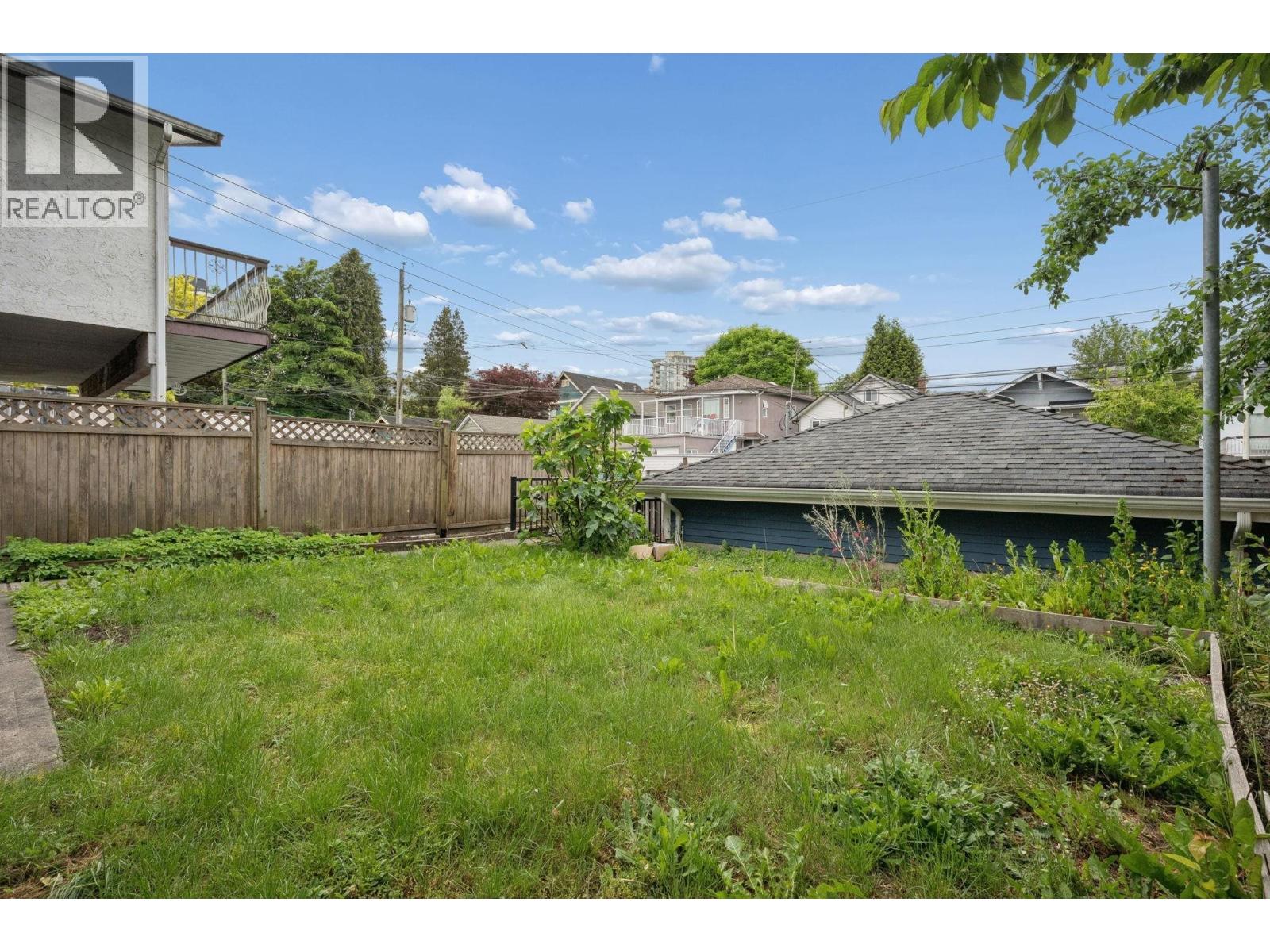 1 3795 Fleming Street, Vancouver, British Columbia  V5N 3W1 - Photo 8 - R3177713