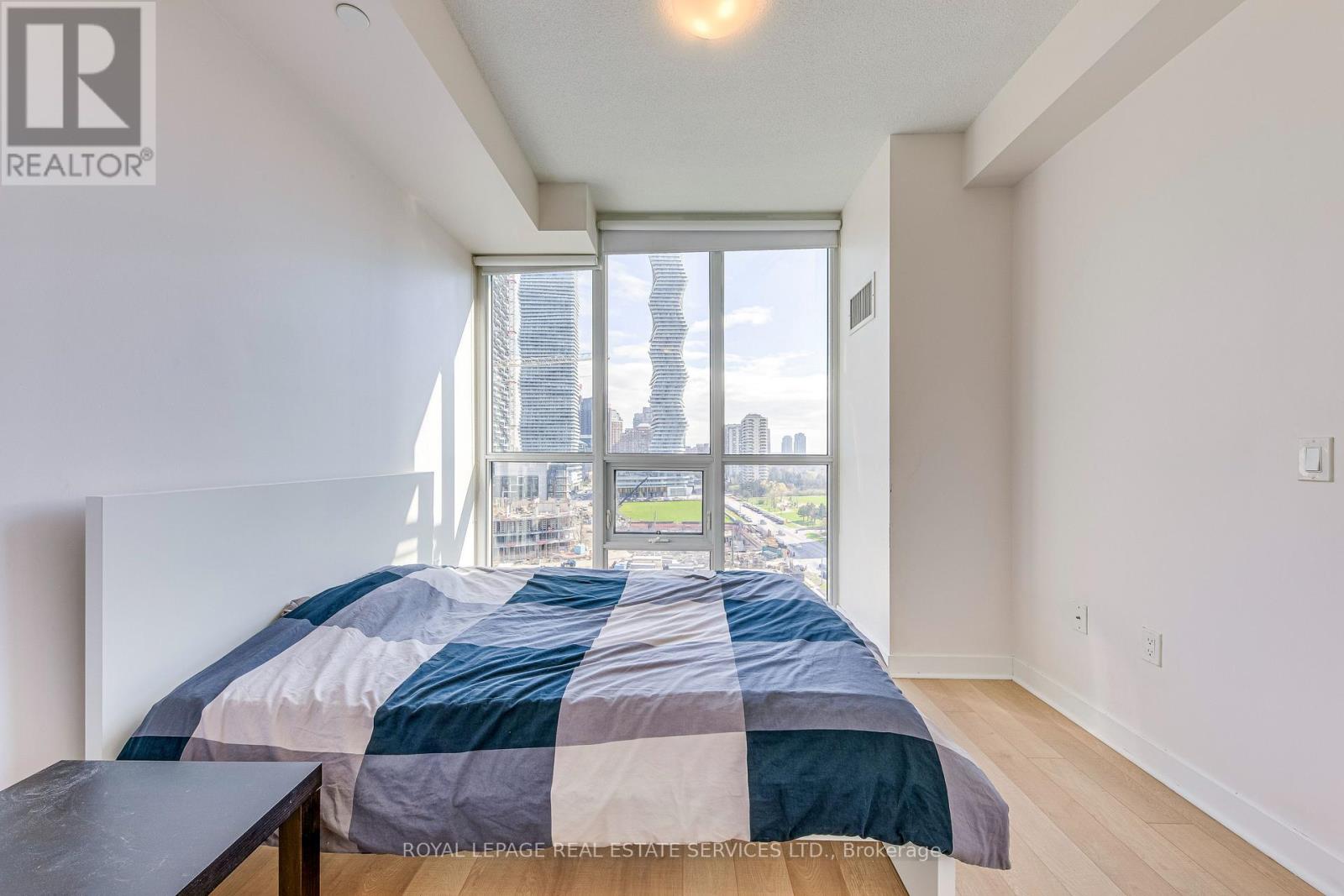 910 - 3975 Grand Park Drive, Mississauga (City Centre), Ontario  L5B 4M6 - Photo 24 - W14106074
