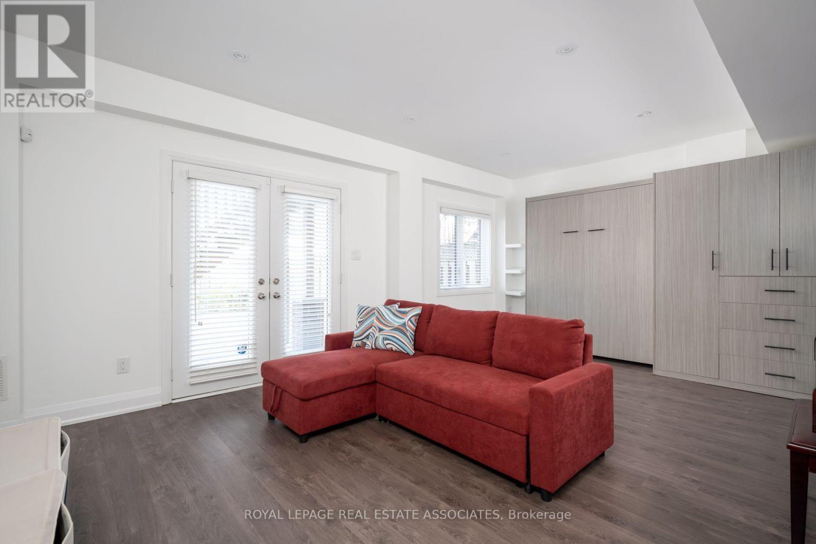 1067 Shaw Drive, Mississauga (Lakeview), Ontario  L5G 3Z3 - Photo 8 - W14106092