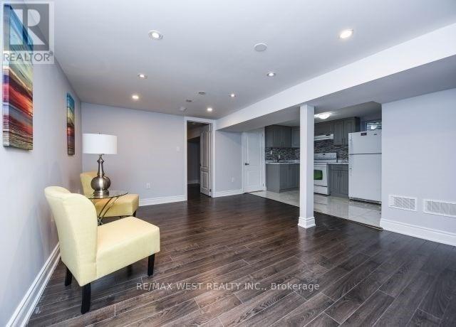 Bsmt - 12 Duke Road, Brampton (Southgate), Ontario  L6T 3J9 - Photo 2 - W14106212