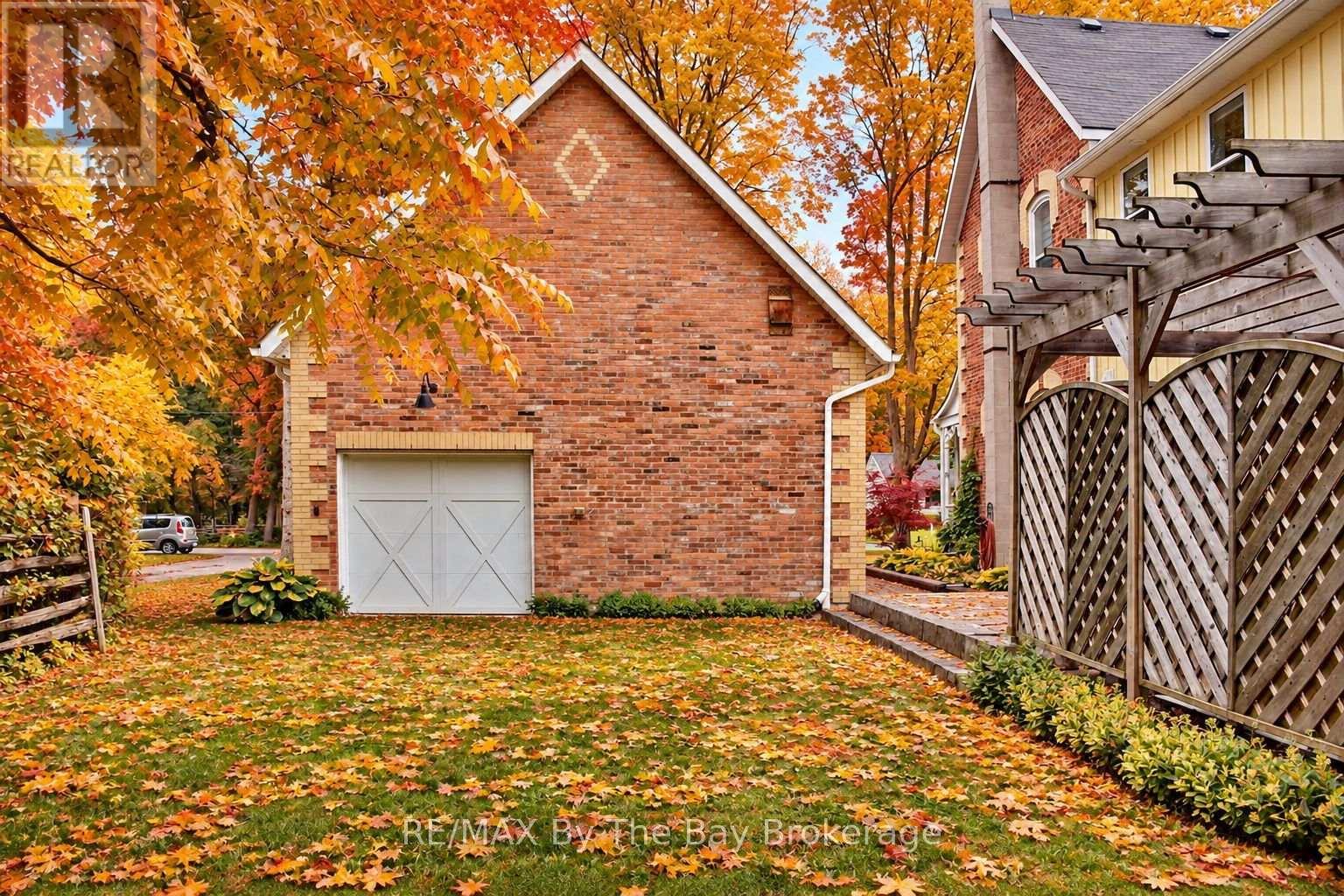 214 Elm Street, Clearview, Ontario  L0M 1S0 - Photo 46 - S13656556