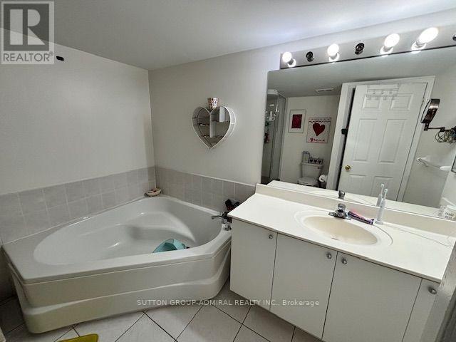 202 - 5 Emerald Lane, Vaughan, Ontario  L4J 8N2 - Photo 8 - N14084694