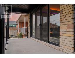 37 BENTWORTH AVENUE, Toronto, Ontario