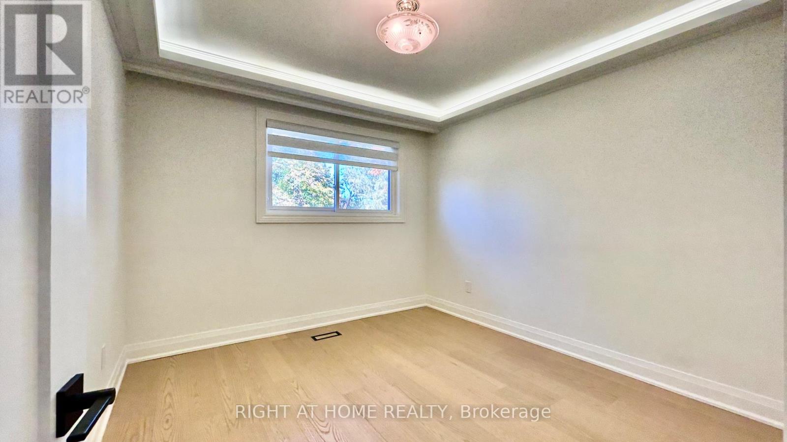 575 Eversley Drive, Mississauga, Ontario  L5A 2E1 - Photo 8 - W14091964
