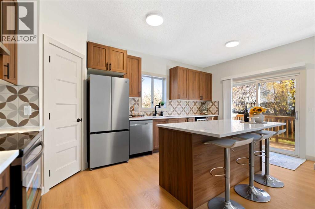 180 Woodside Road NW, Airdrie, Alberta  T4B 2E2 - Photo 12 - A2352731