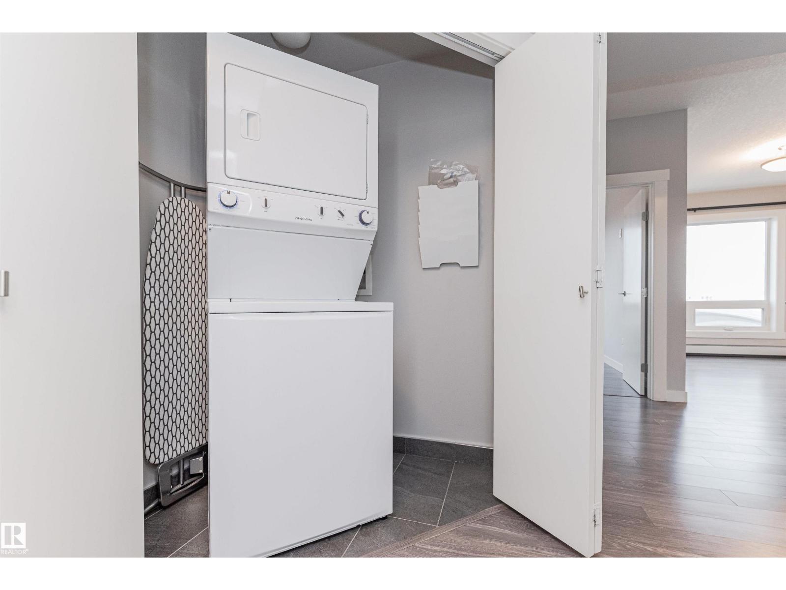 #1804 10226 104 ST NW
