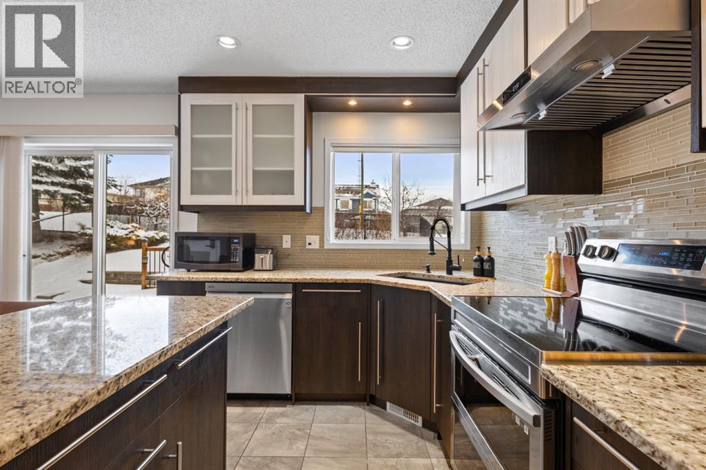 111 Panorama Hills Way Nw, Calgary, Alberta  t3k 5n7 - Photo 10 - A2351178