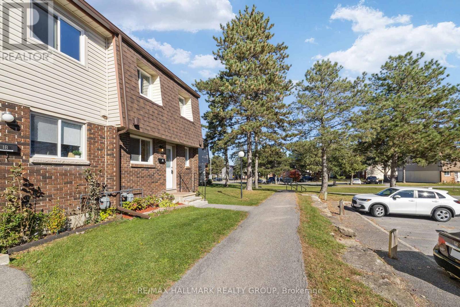 1a Forester Crescent, Ottawa, Ontario  K2H 8Y1 - Photo 3 - X14106328