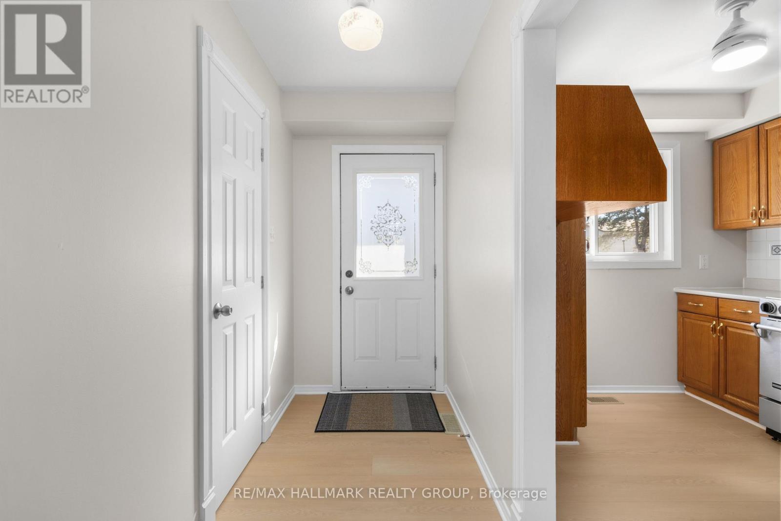 1a Forester Crescent, Ottawa, Ontario  K2H 8Y1 - Photo 4 - X14106328