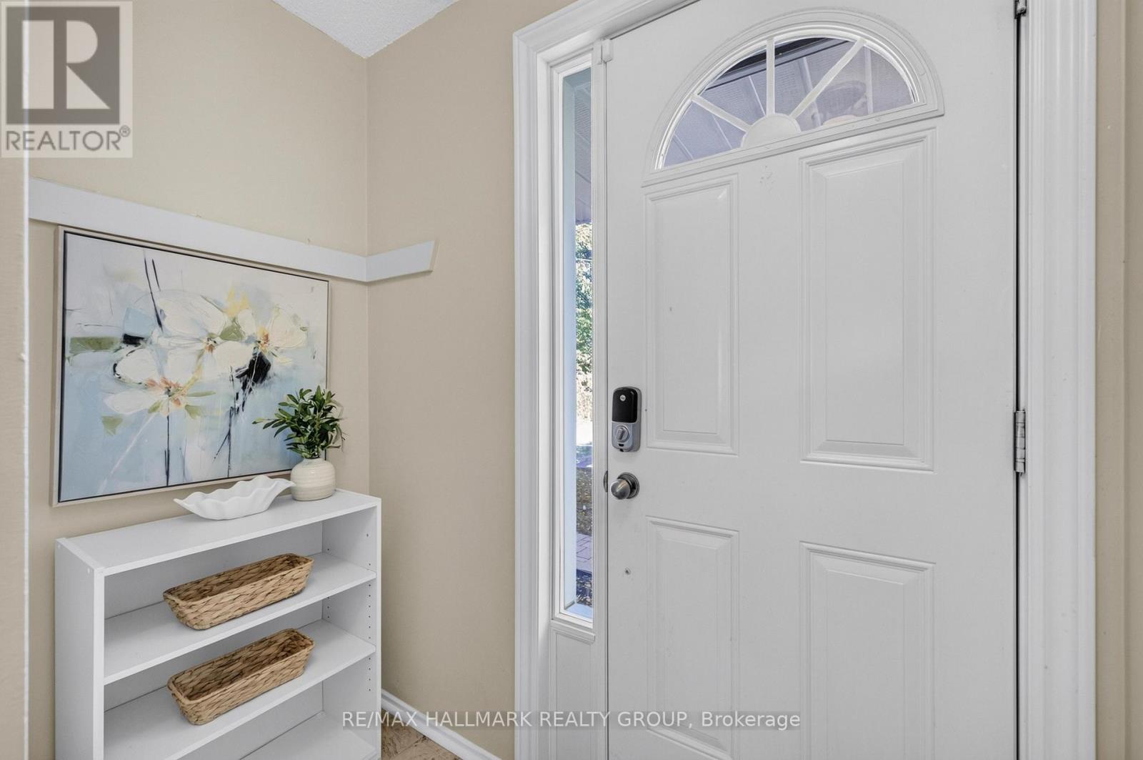 6350 Bilberry Drive, Ottawa, Ontario  K1C 4P8 - Photo 5 - X14106358