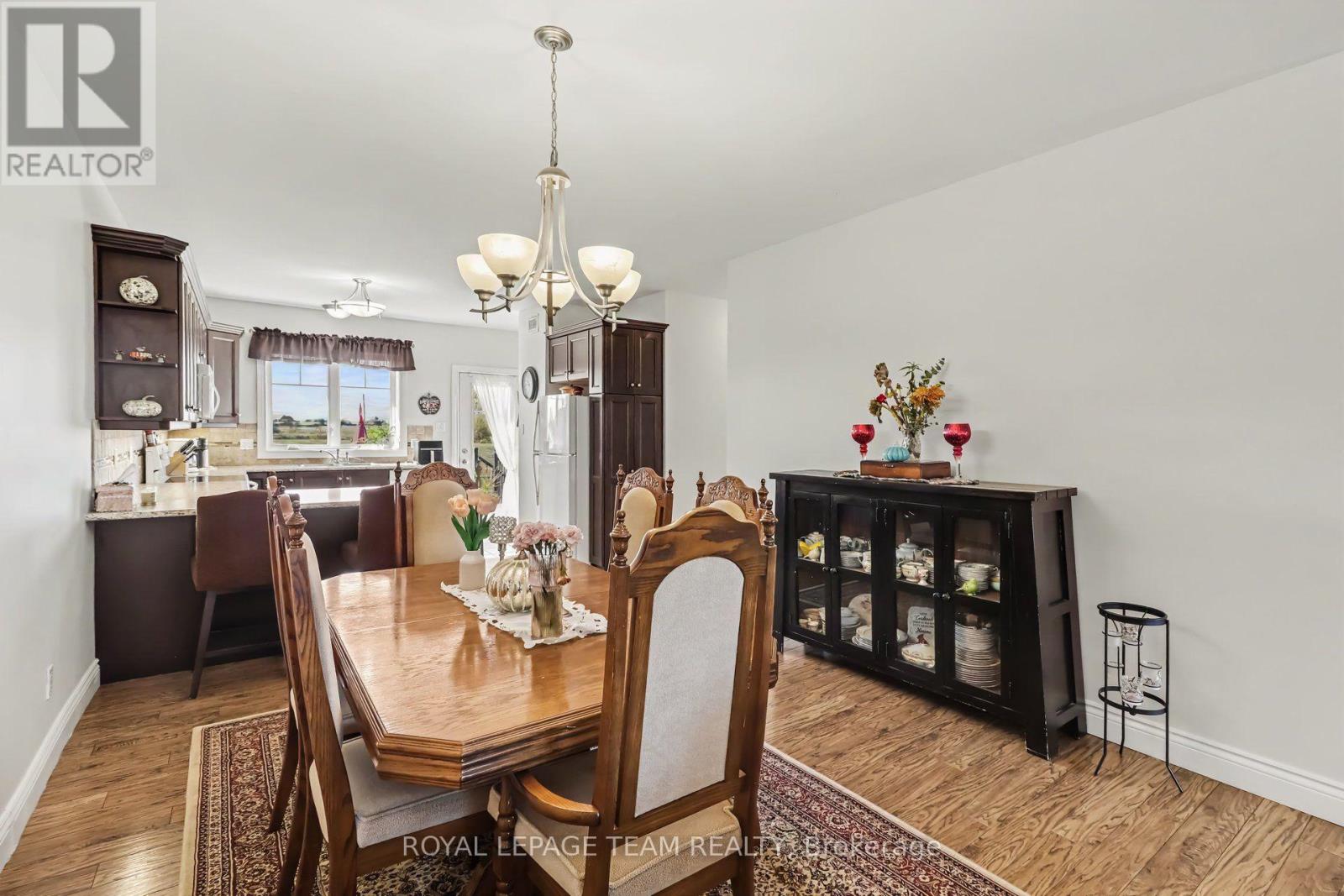 624 St Lawrence Street, North Dundas, Ontario  K0C 2K0 - Photo 9 - X14106418
