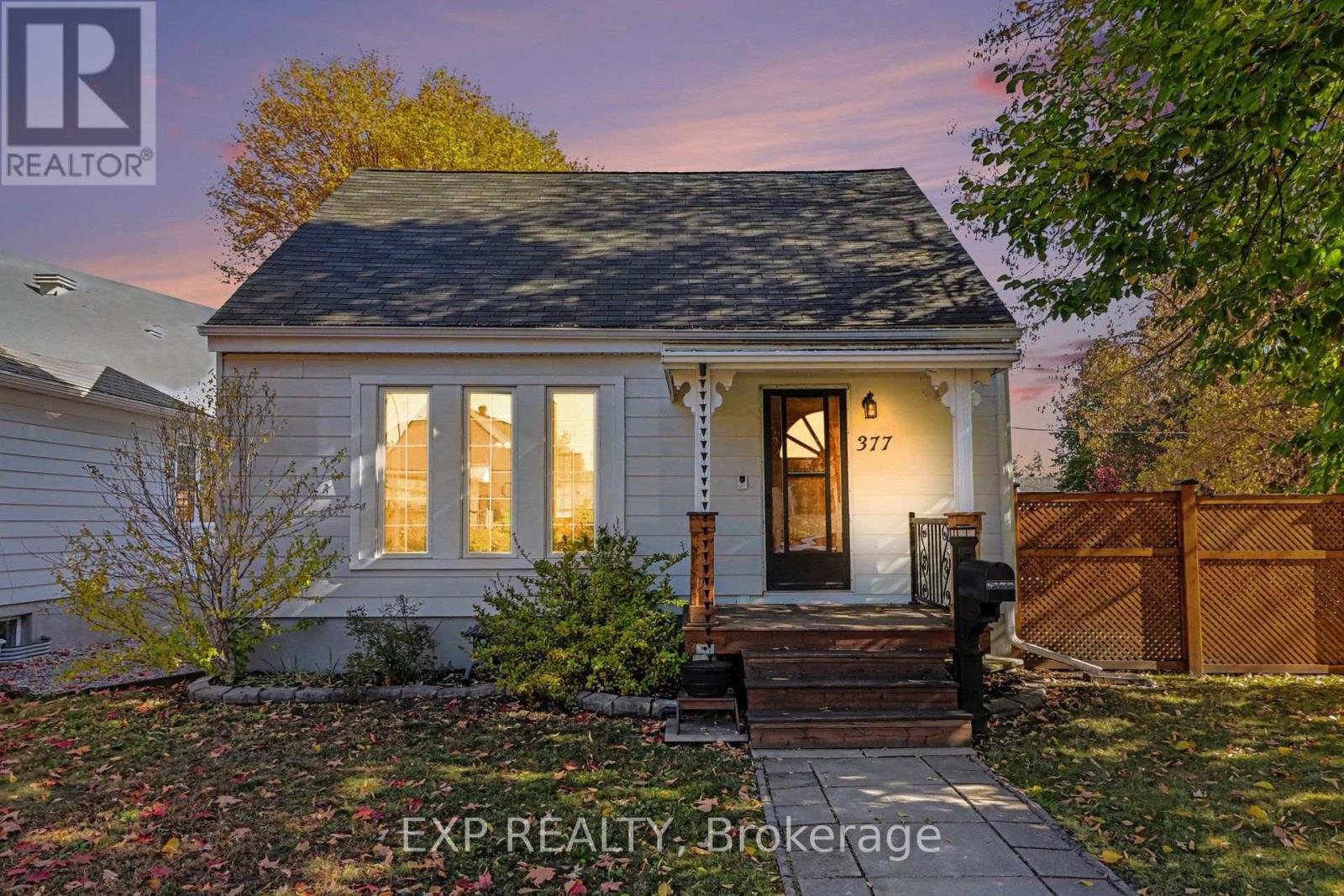 377 ALLEN BOULEVARD, Ottawa, Ontario