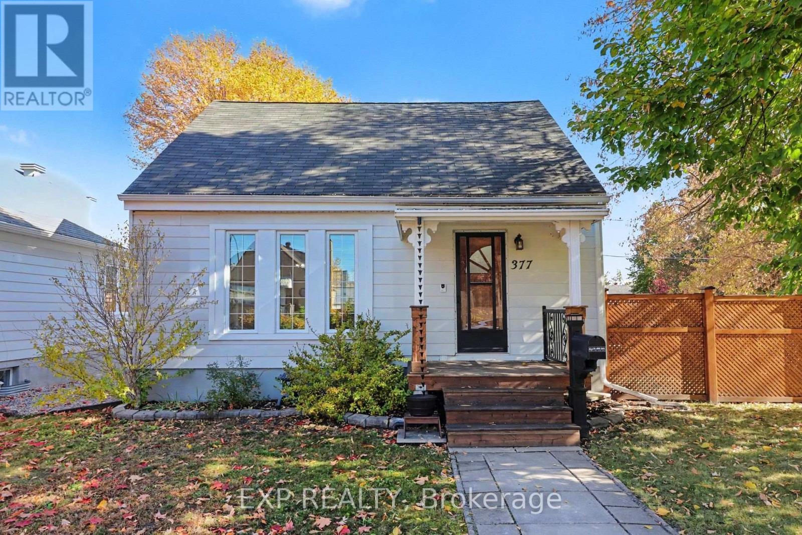 377 Allen Boulevard, Ottawa, Ontario  K1L 7B4 - Photo 2 - X14106438