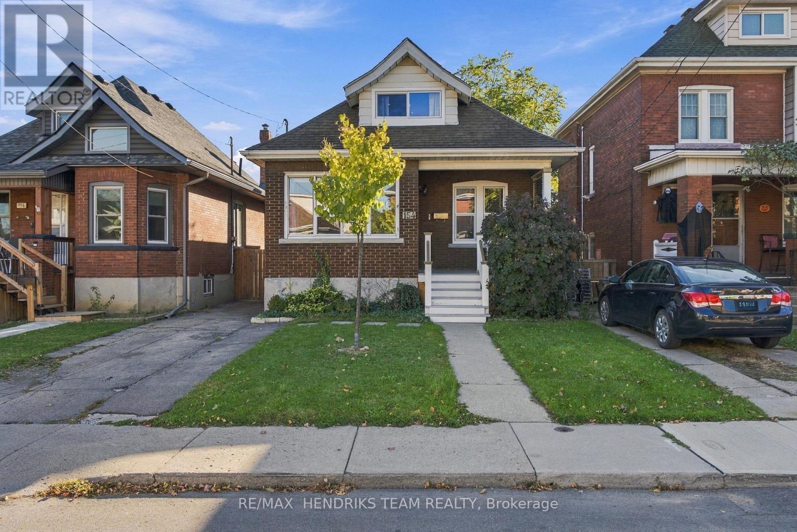 154 Prospect Street N, Hamilton (Stipley), Ontario  L8L 6X7 - Photo 2 - X14106352