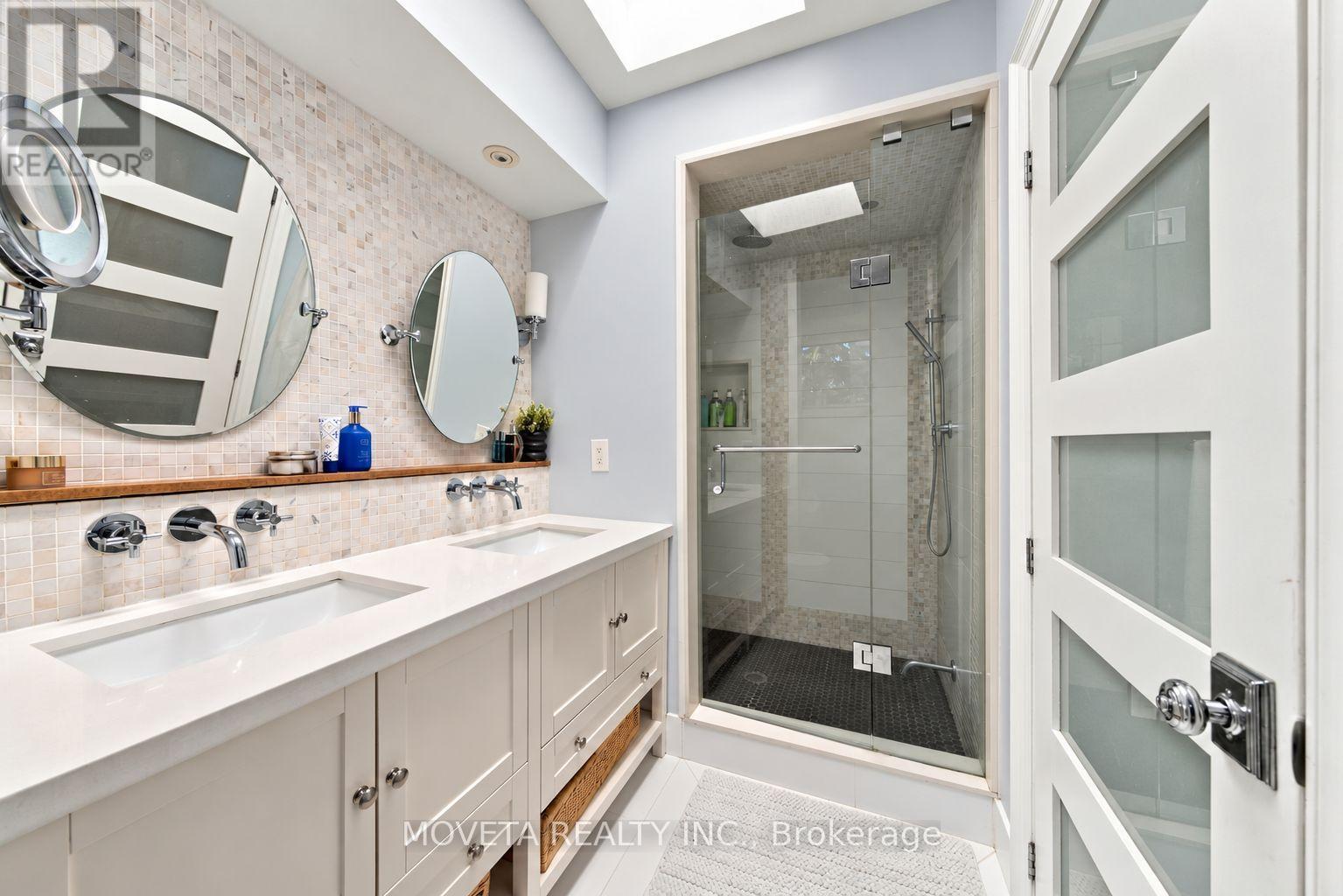 263 Glenholme Avenue, Toronto (Oakwood Village), Ontario  M6E 3C7 - Photo 16 - C14106382