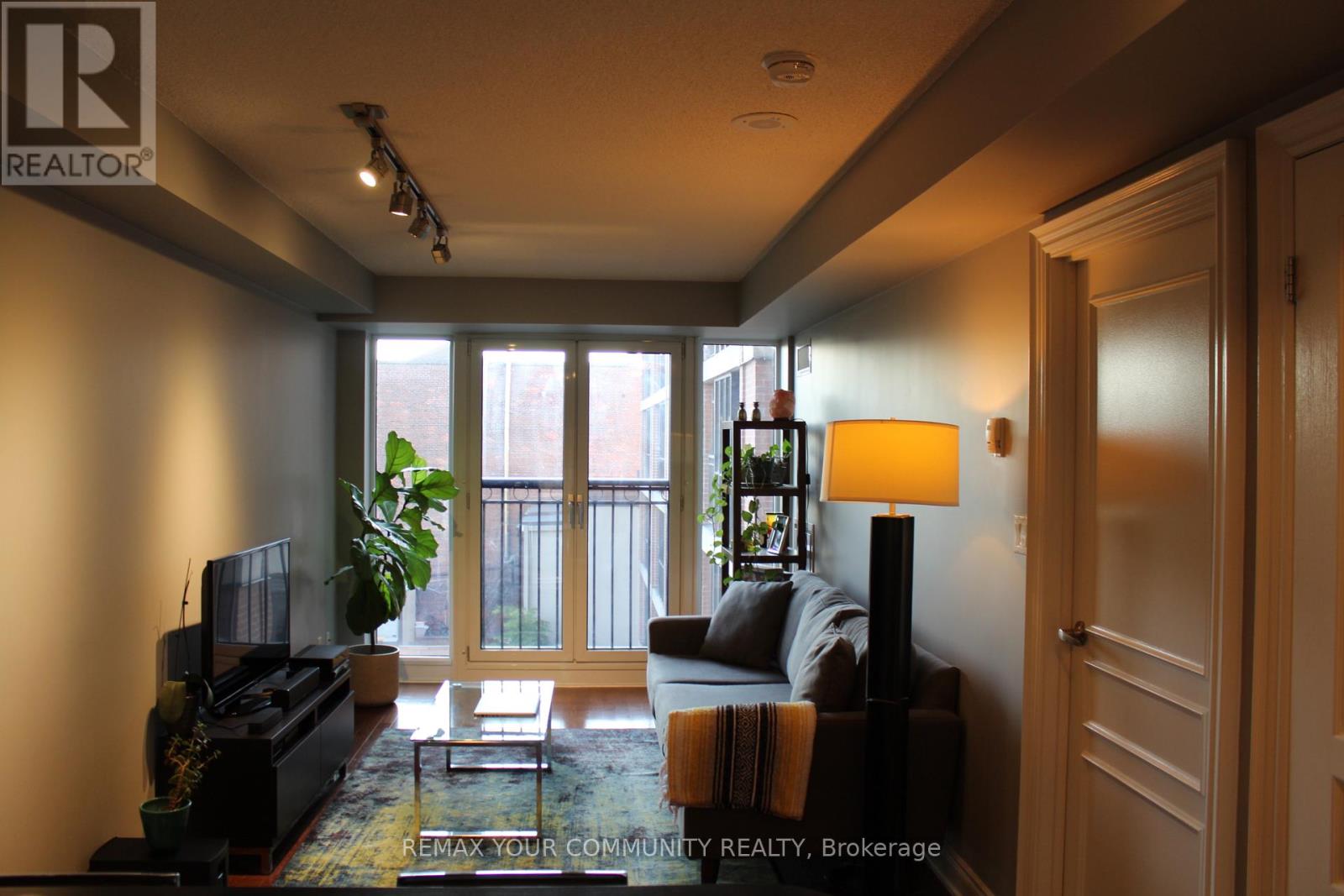 518 - 308 Palmerston Avenue, Toronto, Ontario  M6J 3X9 - Photo 4 - C14106526