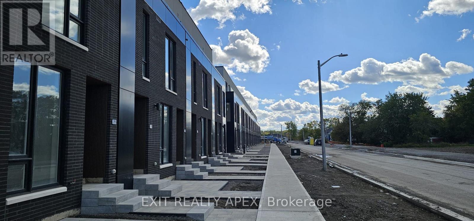 264 ELLIS AVENUE, St. Catharines, Ontario