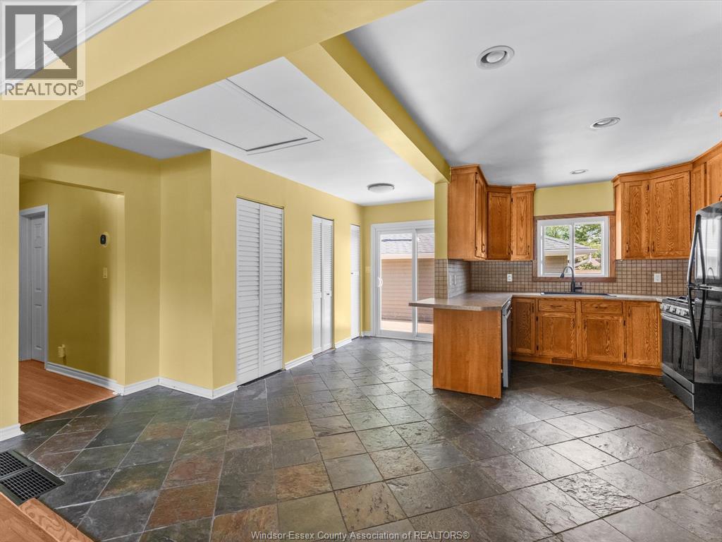 230 Caruhel, Lakeshore, Ontario  N0R 1A0 - Photo 16 - 26026001