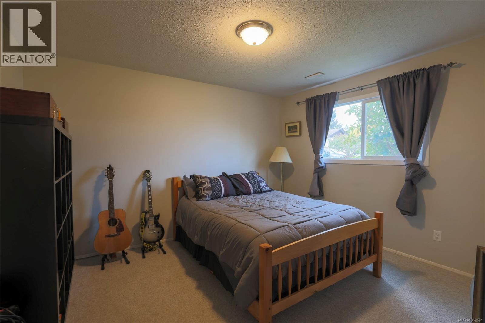 363 Englewood Dr