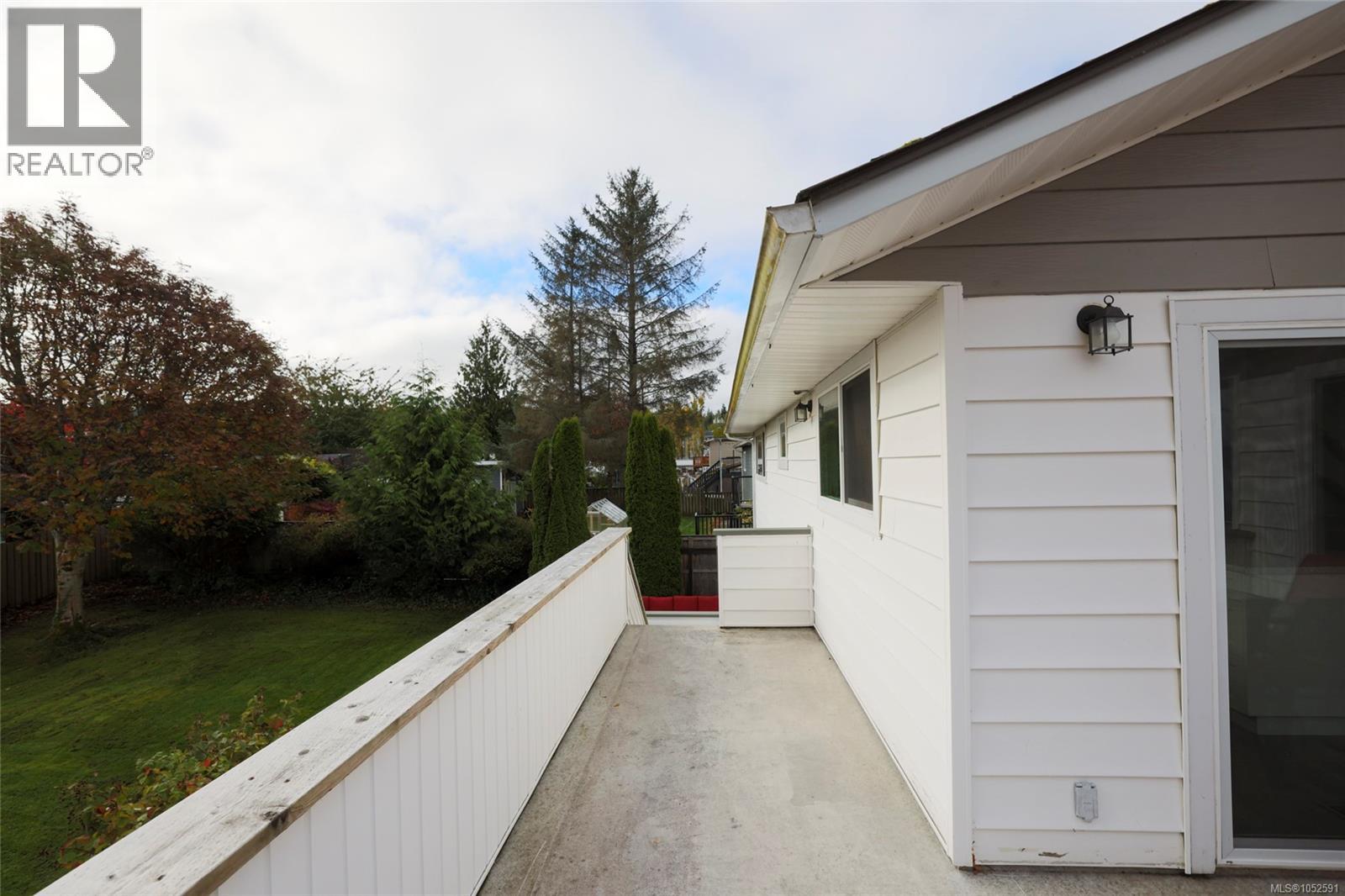 363 Englewood Dr