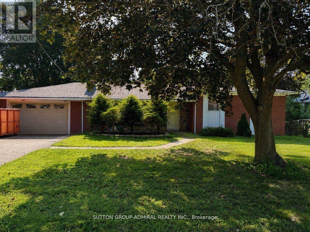86 Hamilton Drive, Newmarket (Huron Heights-Leslie Valley), Ontario  L3Y 3E8 - Photo 2 - N14106514