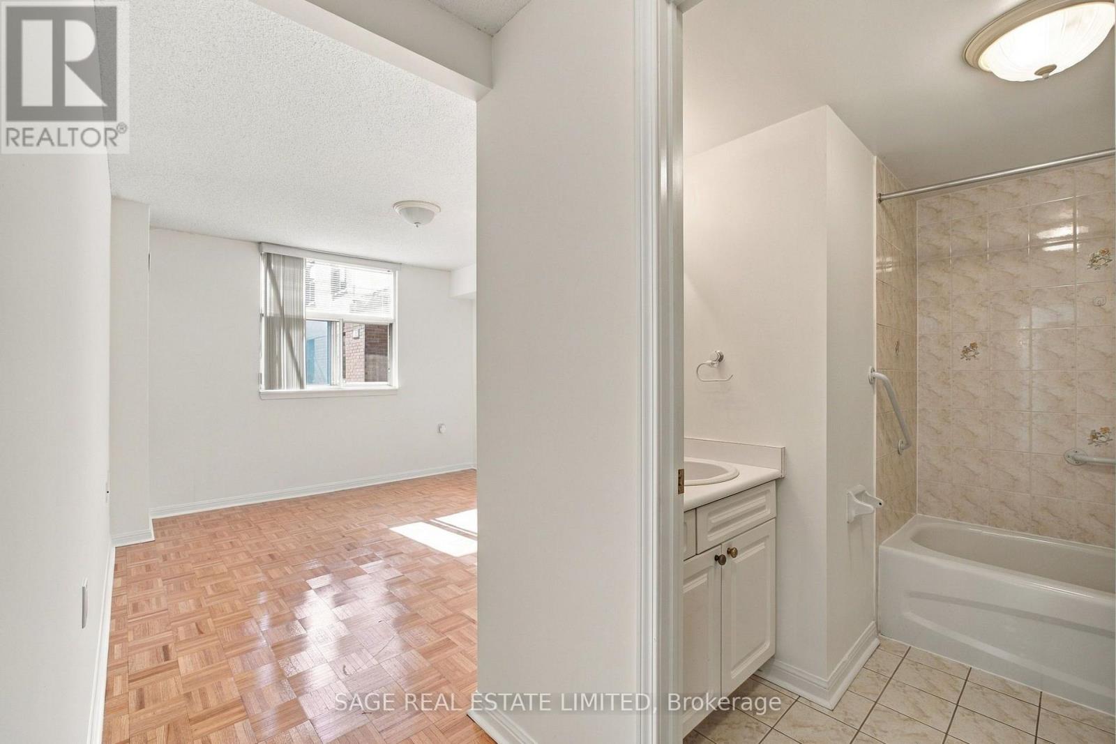 309 - 2502 Rutherford Road, Vaughan, Ontario  L4K 5N6 - Photo 16 - N14106596