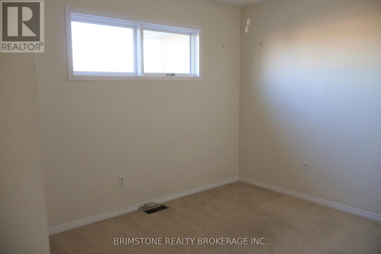 204 Pickett Crescent, Barrie (Painswick North), Ontario  L4N 8B1 - Photo 15 - S14106604