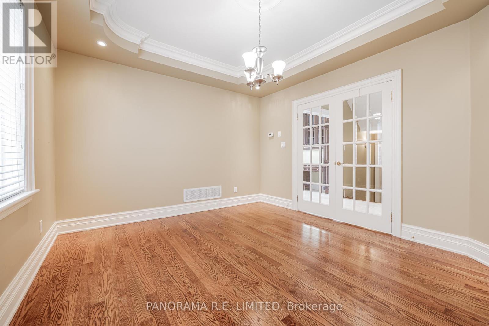 51 Mattice Avenue, Toronto (Islington-City Centre West), Ontario  M9B 1T1 - Photo 13 - W14106314