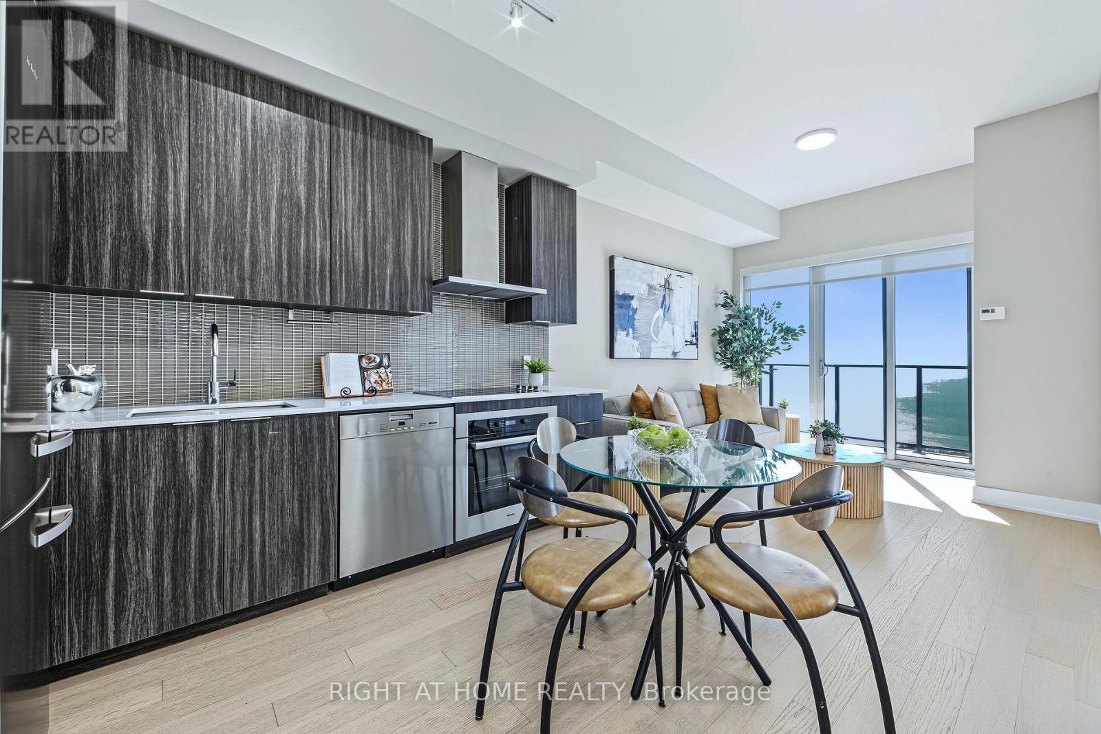 6108 - 30 Shore Breeze Drive, Toronto (Mimico), Ontario  M8V 0J1 - Photo 7 - W14106348