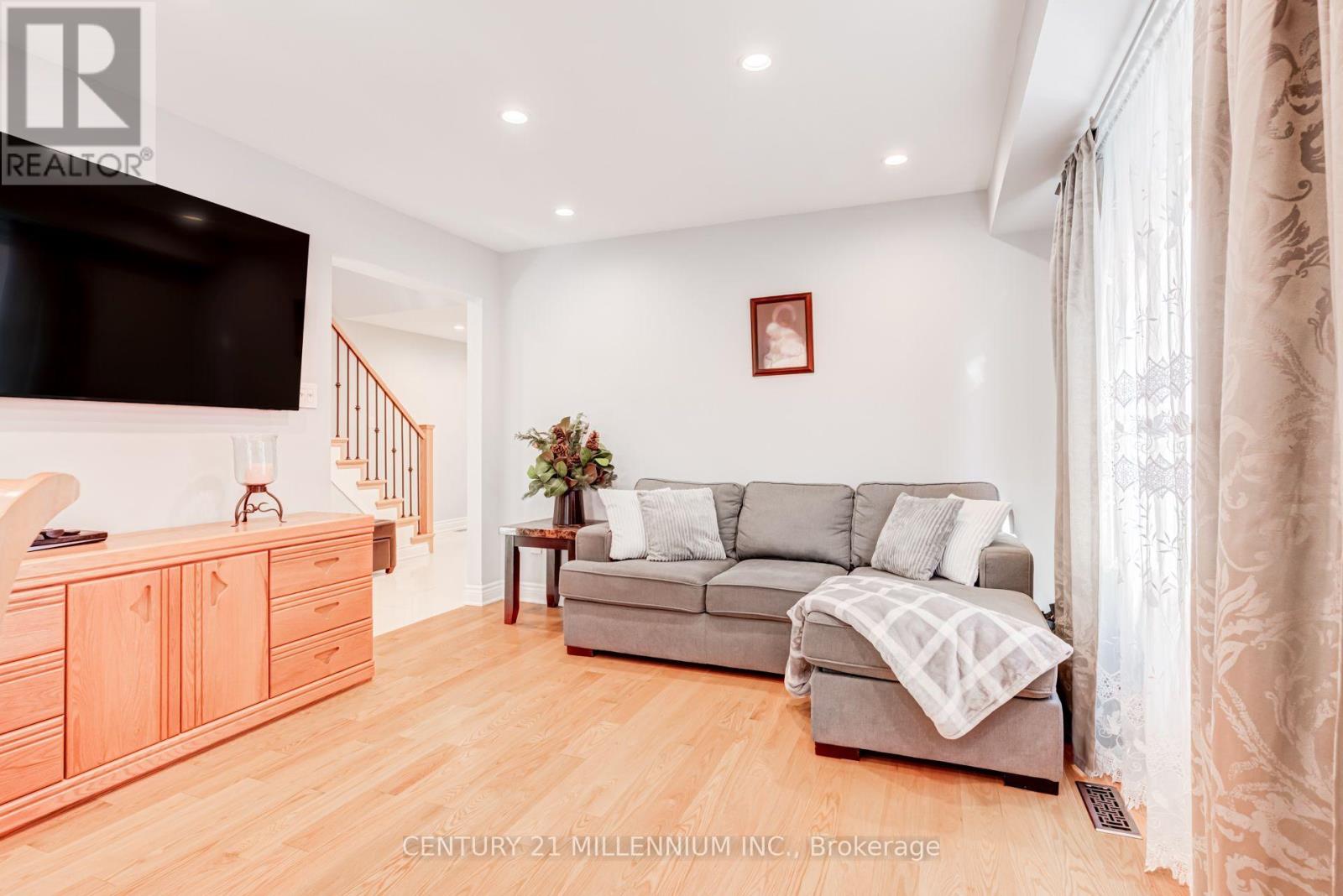 202 Bufford Drive, Brampton (Brampton South), Ontario  L6Y 3N3 - Photo 11 - W14106406