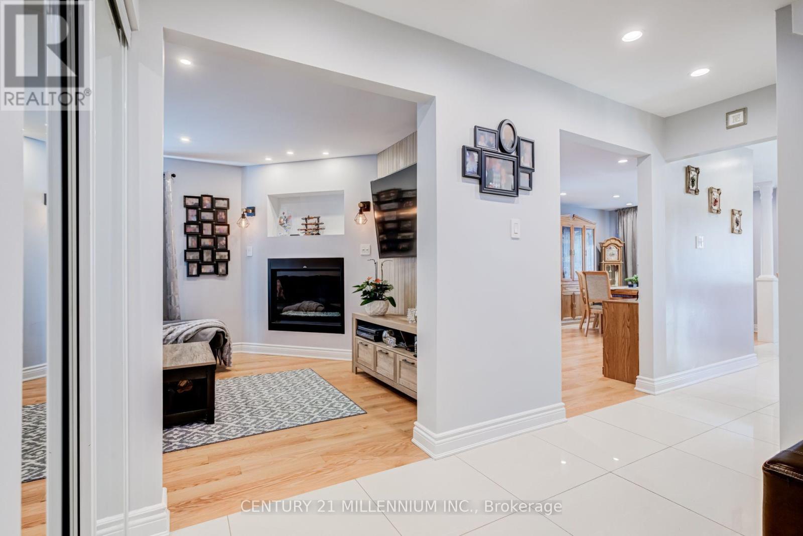 202 Bufford Drive, Brampton (Brampton South), Ontario  L6Y 3N3 - Photo 8 - W14106406