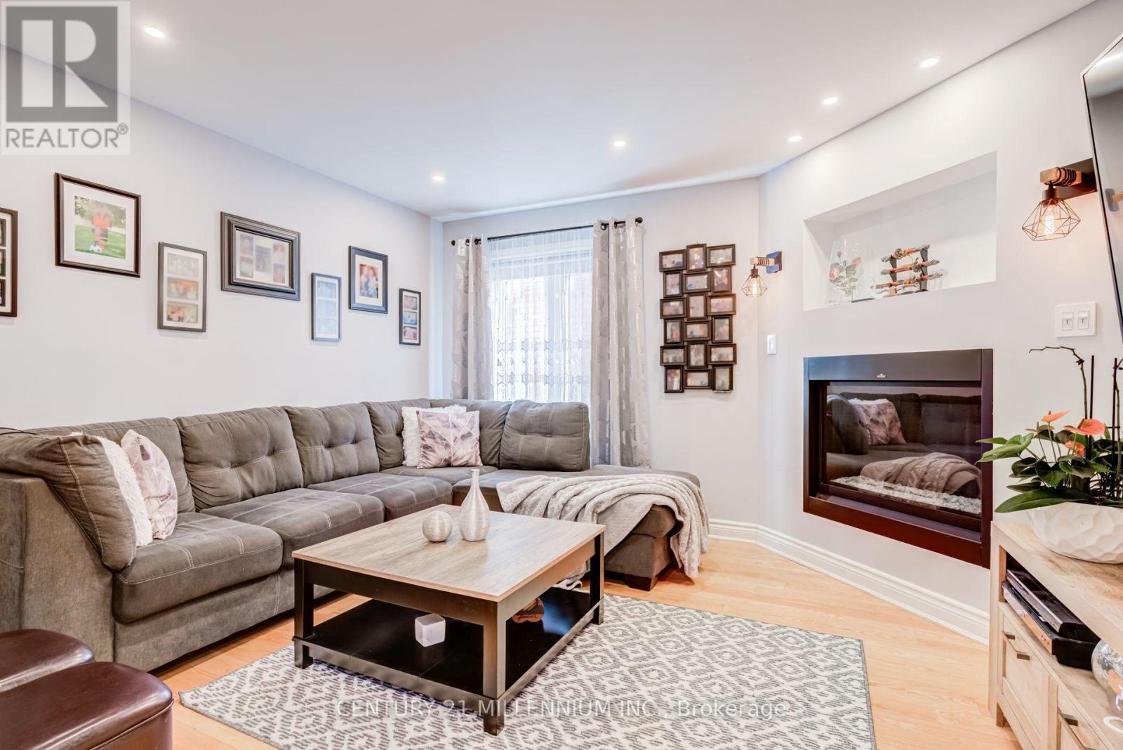 202 Bufford Drive, Brampton (Brampton South), Ontario  L6Y 3N3 - Photo 9 - W14106406