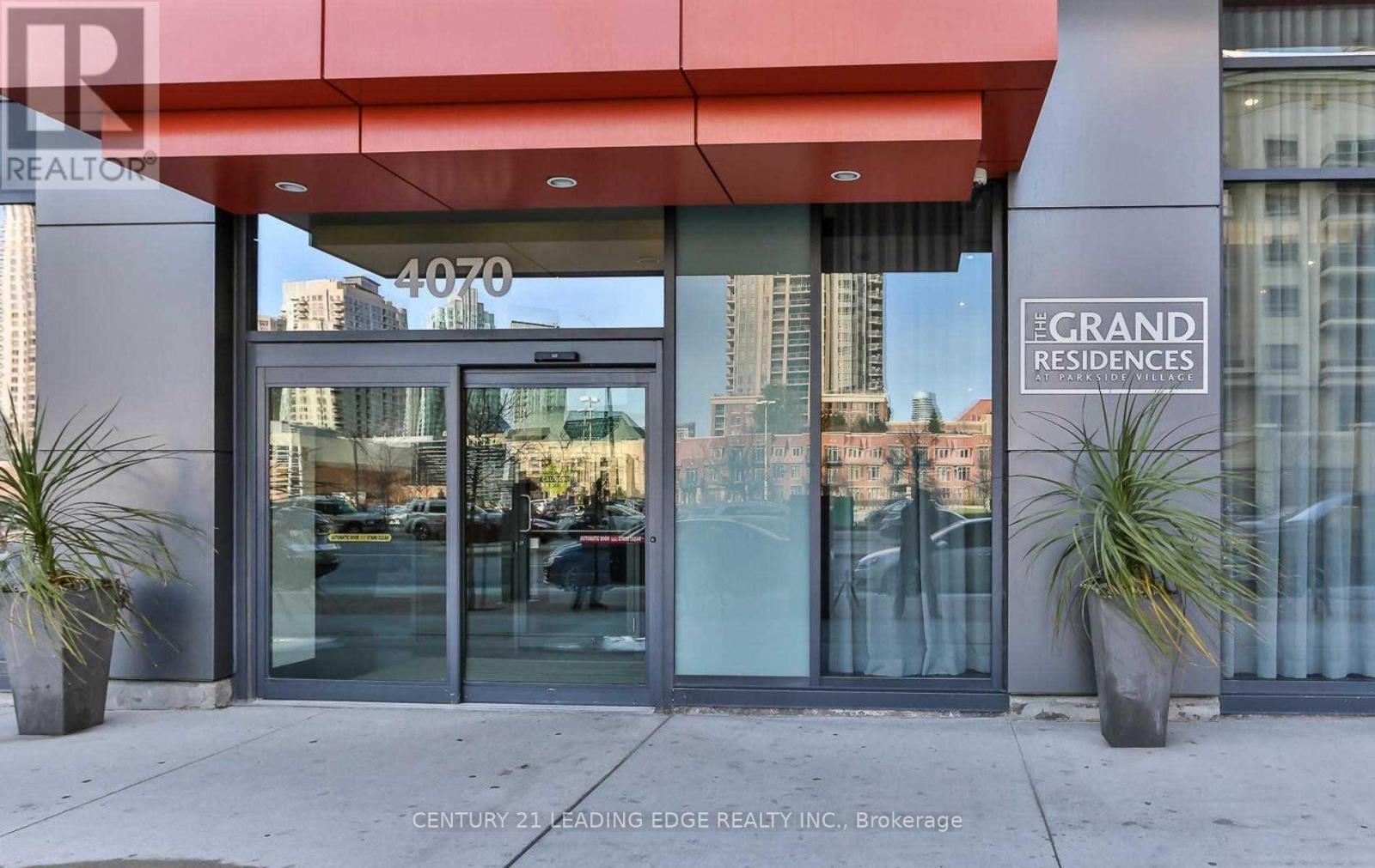 4001 - 4070 Confederation Parkway, Mississauga (City Centre), Ontario  L5B 0E9 - Photo 2 - W14106408