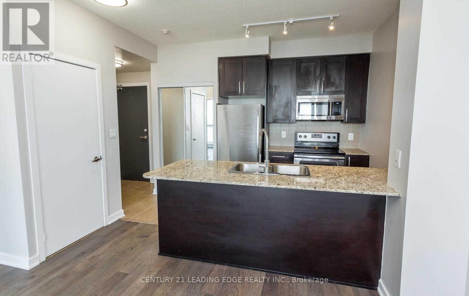 4001 - 4070 Confederation Parkway, Mississauga (City Centre), Ontario  L5B 0E9 - Photo 4 - W14106408