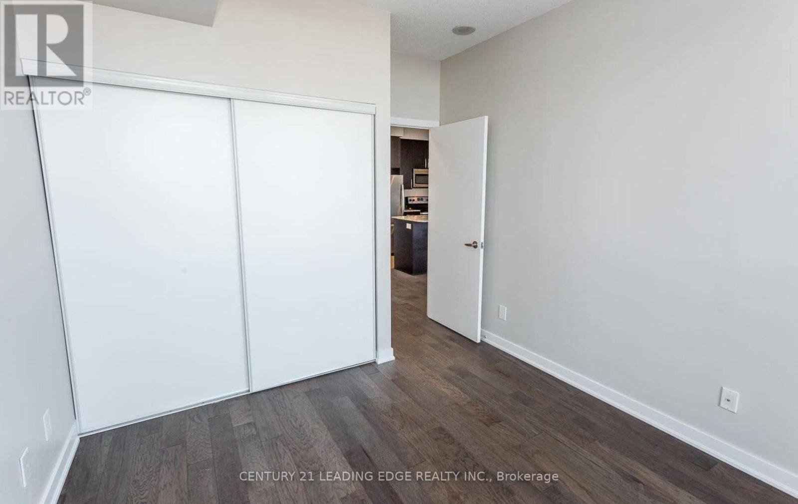 4001 - 4070 Confederation Parkway, Mississauga (City Centre), Ontario  L5B 0E9 - Photo 5 - W14106408