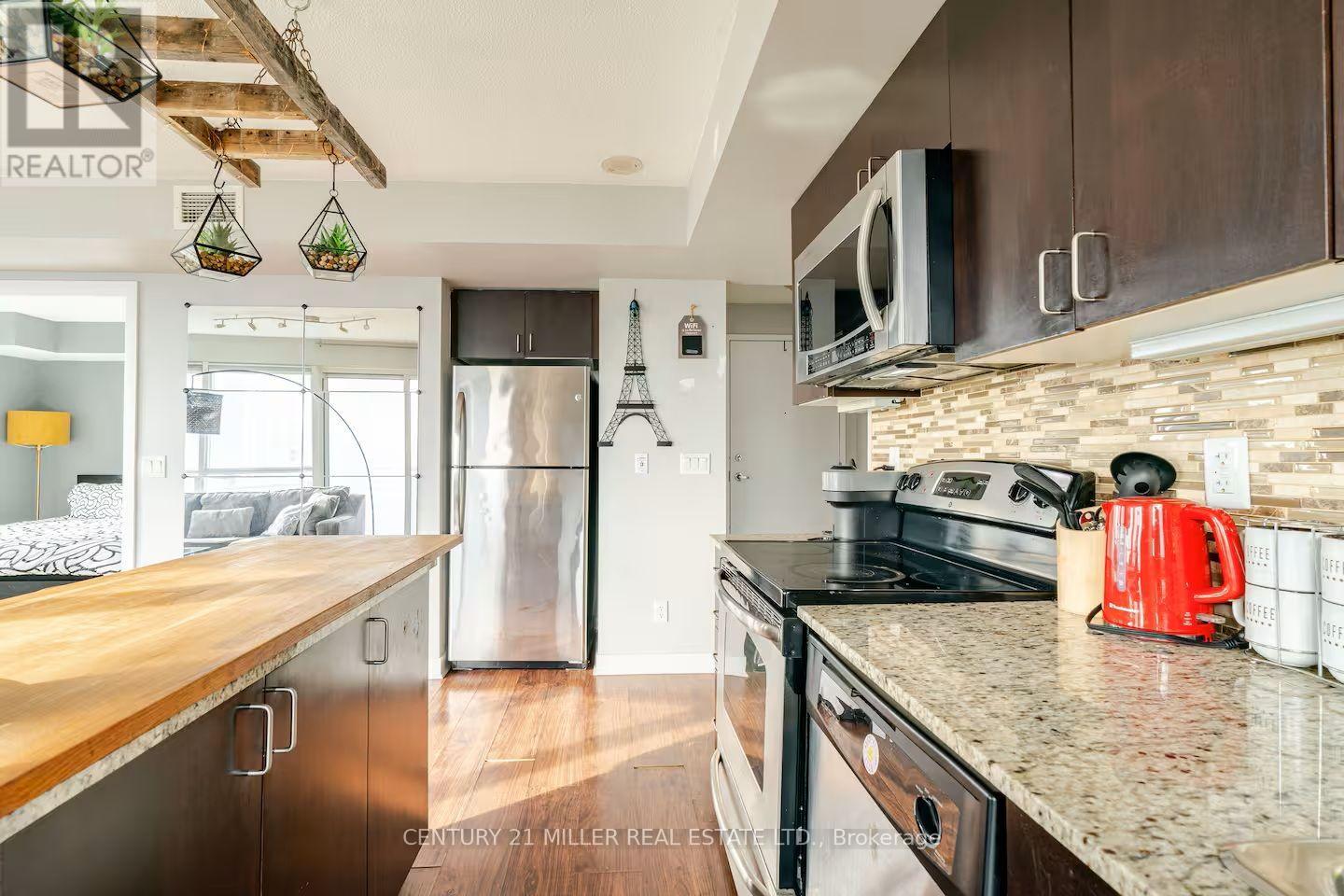 1503 - 155 Legion Road N, Toronto (Mimico), Ontario  M8Y 0A7 - Photo 4 - W14106410