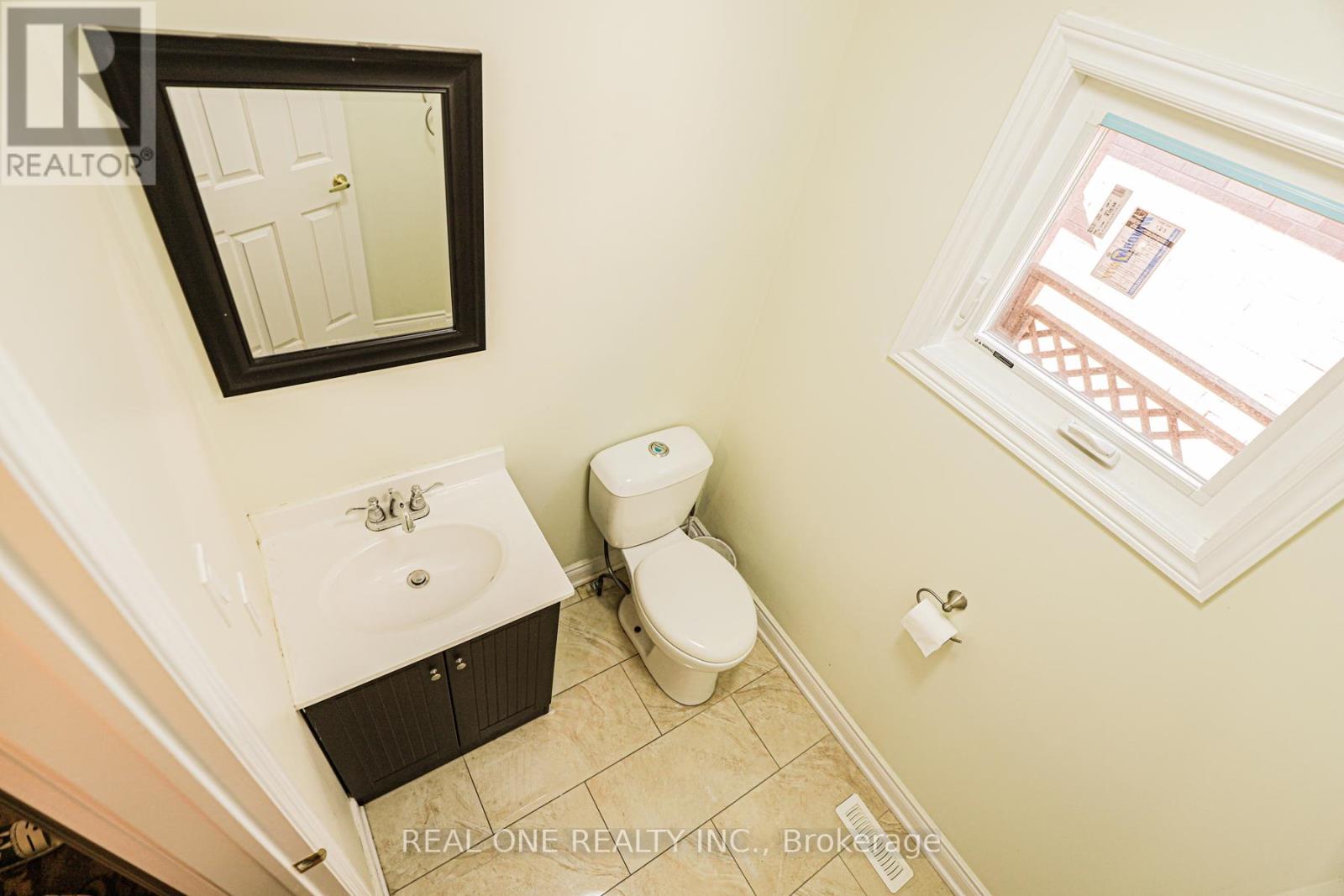 3331 Dovetail Mews, Mississauga, Ontario  L5L 5E9 - Photo 14 - W14106432