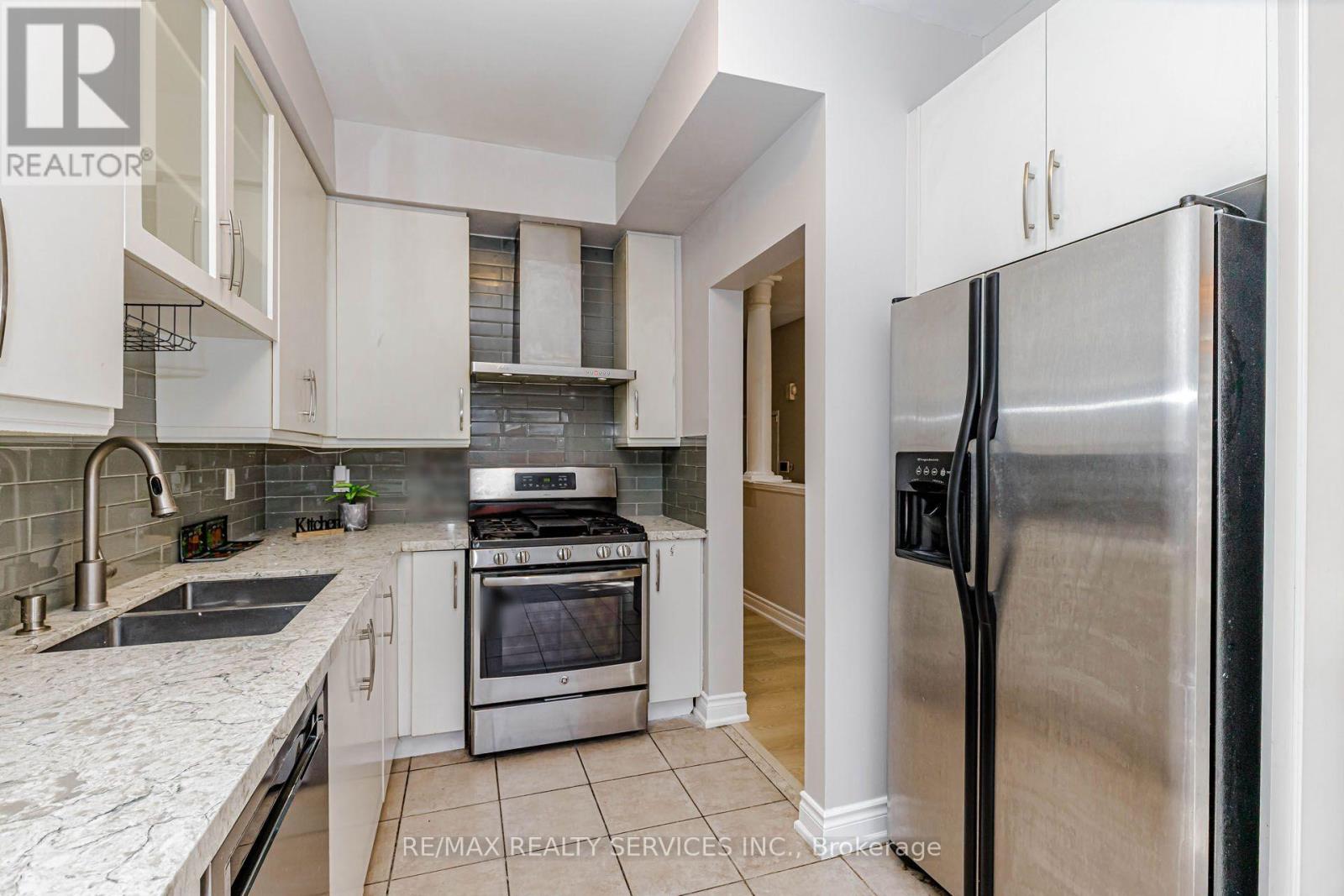 1857 Stevington Crescent, Mississauga (Meadowvale Village), Ontario  L5N 7S5 - Photo 12 - W14106452