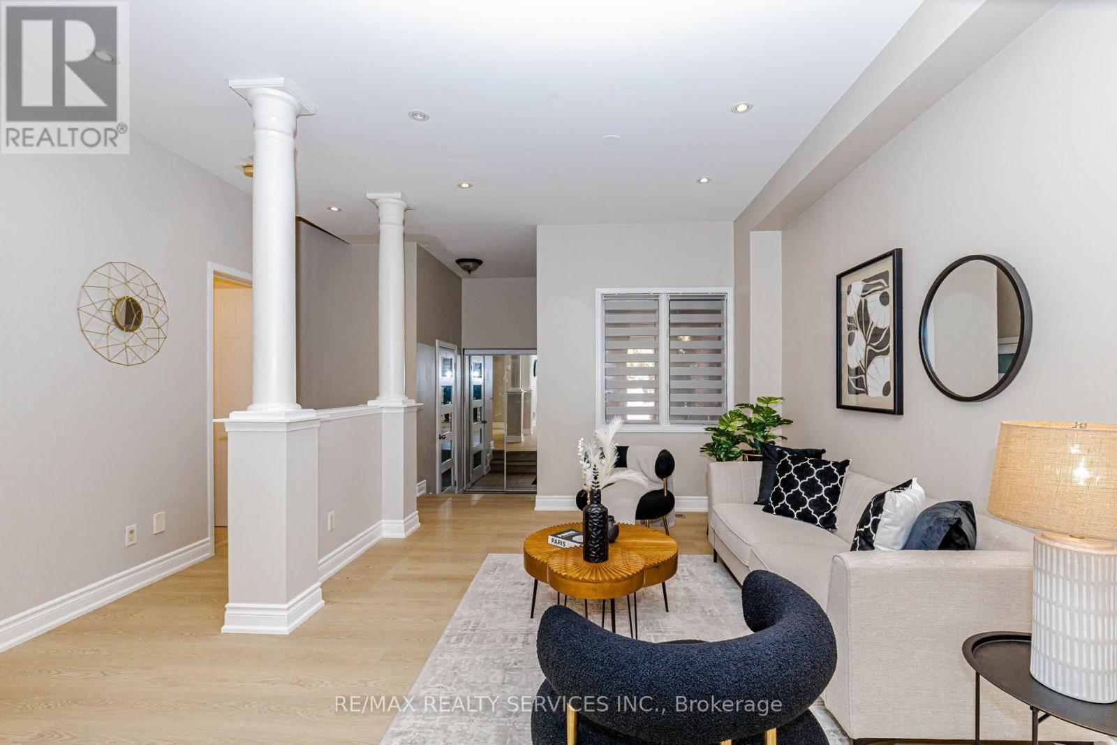 1857 Stevington Crescent, Mississauga (Meadowvale Village), Ontario  L5N 7S5 - Photo 4 - W14106452